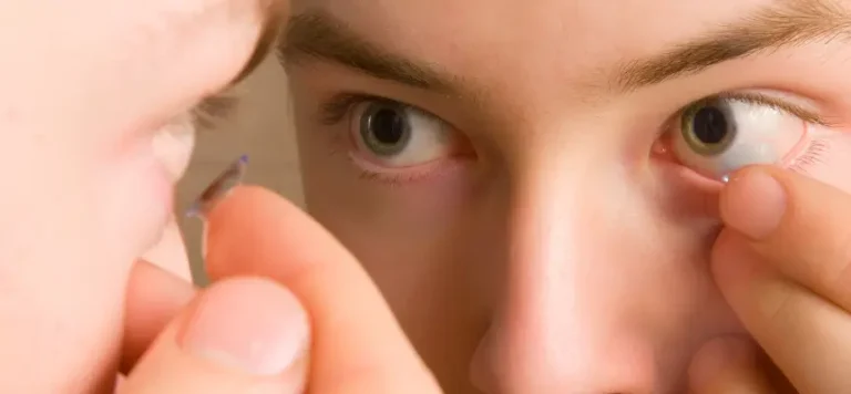 comment mettre des lentilles de contact west optic opticien saint herblain Opticien Nantes West-Optic